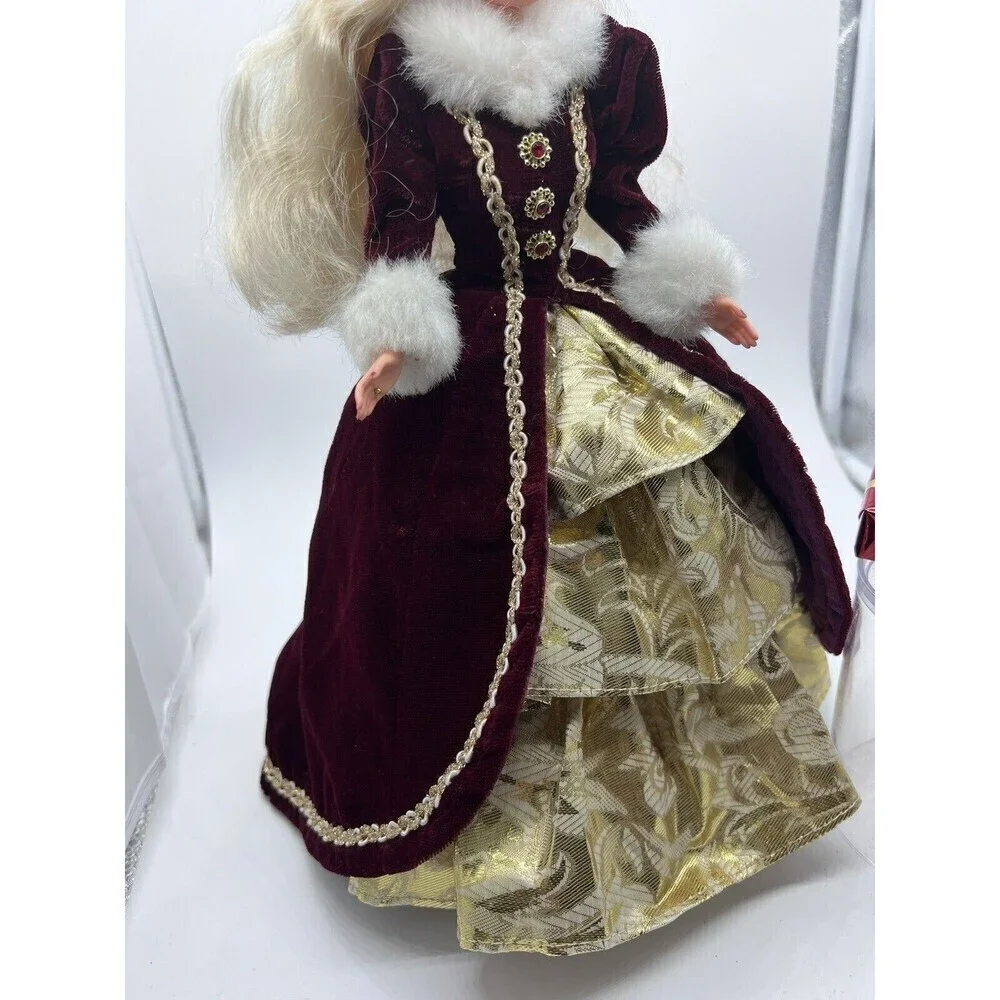 Vintage 1996 Mattel Barbie Happy Holidays Doll Special Edition 15646 W/ Gift